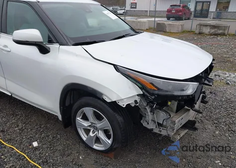 2022 Toyota Highlander Le z USA, uszkodzony, nr VIN 5TDBZRBH0NS572289